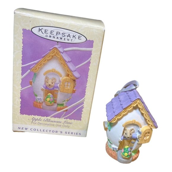 Hallmark Keepsake Ornament Apple Blossom Lane 1995 - Picture 2 of 13